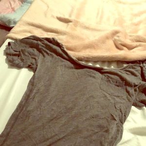 Grey sheer t-shirt with pocket. ♡